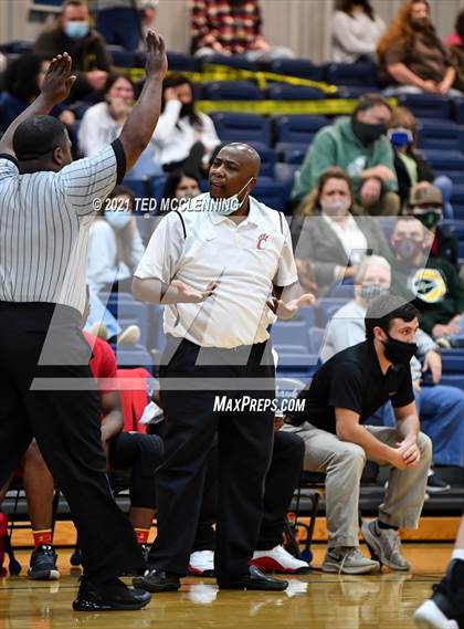 Thumbnail 1 in  Clarendon vs Wonderview (AAA 1A Semi Final Regional) photogallery.