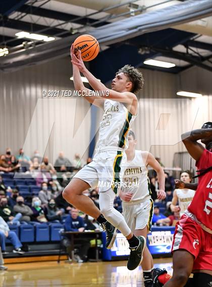 Thumbnail 1 in  Clarendon vs Wonderview (AAA 1A Semi Final Regional) photogallery.