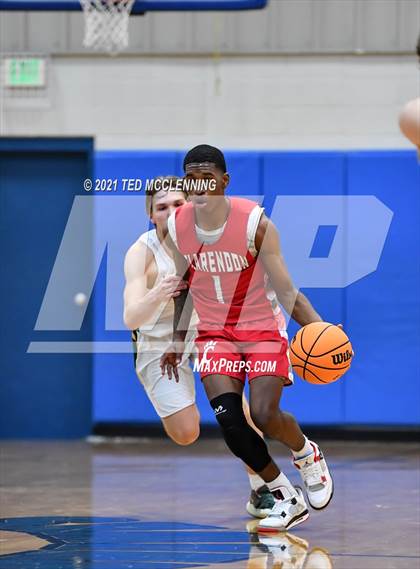 Thumbnail 3 in  Clarendon vs Wonderview (AAA 1A Semi Final Regional) photogallery.