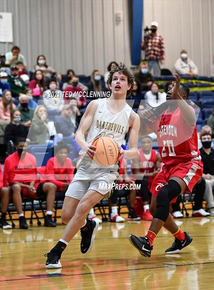 Thumbnail 3 in  Clarendon vs Wonderview (AAA 1A Semi Final Regional) photogallery.