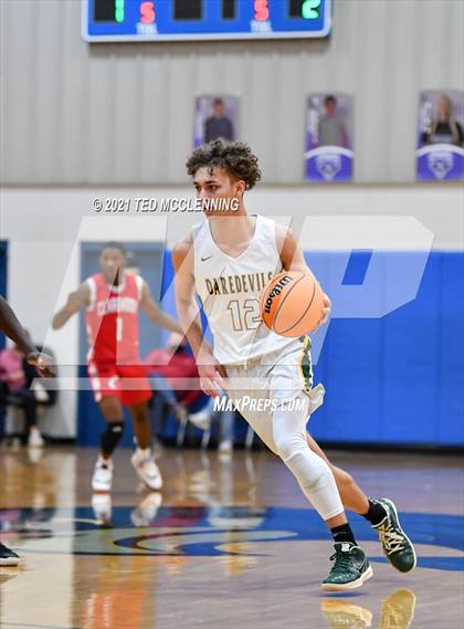 Thumbnail 3 in  Clarendon vs Wonderview (AAA 1A Semi Final Regional) photogallery.