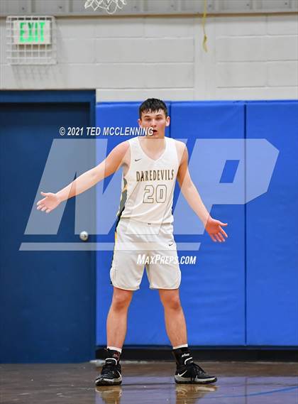 Thumbnail 3 in  Clarendon vs Wonderview (AAA 1A Semi Final Regional) photogallery.