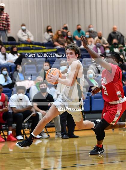 Thumbnail 2 in  Clarendon vs Wonderview (AAA 1A Semi Final Regional) photogallery.