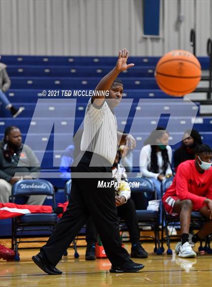 Thumbnail 2 in  Clarendon vs Wonderview (AAA 1A Semi Final Regional) photogallery.