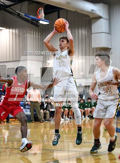 Thumbnail 2 in  Clarendon vs Wonderview (AAA 1A Semi Final Regional) photogallery.
