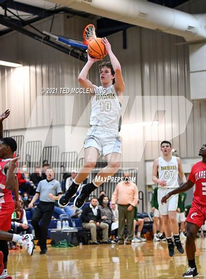 Thumbnail 2 in  Clarendon vs Wonderview (AAA 1A Semi Final Regional) photogallery.