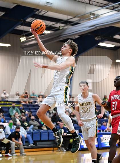 Thumbnail 2 in  Clarendon vs Wonderview (AAA 1A Semi Final Regional) photogallery.