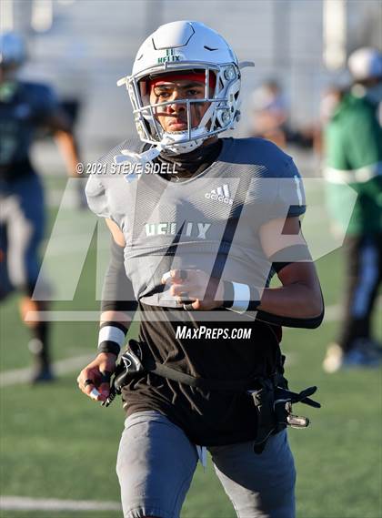 Thumbnail 3 in Mater Dei Catholic @ Helix photogallery.