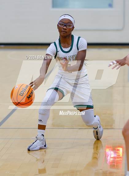 Thumbnail 1 in Wesleyan vs. Montverde Academy (MLK Day Classic) photogallery.