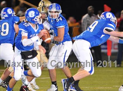 Thumbnail 3 in Darien vs Trumbull (FCIAC Final) photogallery.