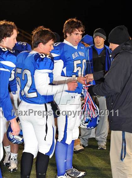 Thumbnail 2 in Darien vs Trumbull (FCIAC Final) photogallery.