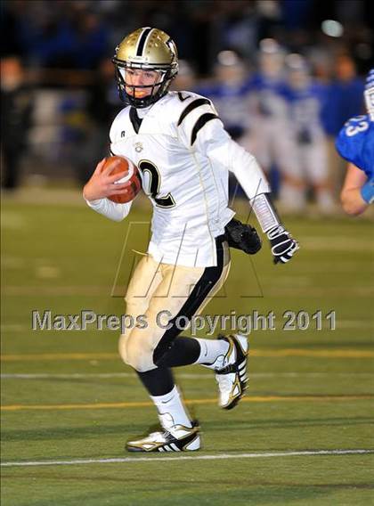 Thumbnail 3 in Darien vs Trumbull (FCIAC Final) photogallery.