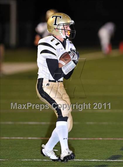 Thumbnail 1 in Darien vs Trumbull (FCIAC Final) photogallery.
