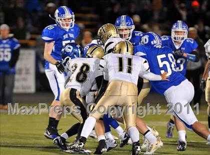 Thumbnail 3 in Darien vs Trumbull (FCIAC Final) photogallery.