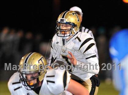 Thumbnail 2 in Darien vs Trumbull (FCIAC Final) photogallery.
