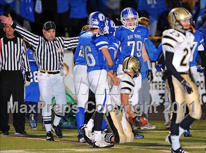 Thumbnail 1 in Darien vs Trumbull (FCIAC Final) photogallery.