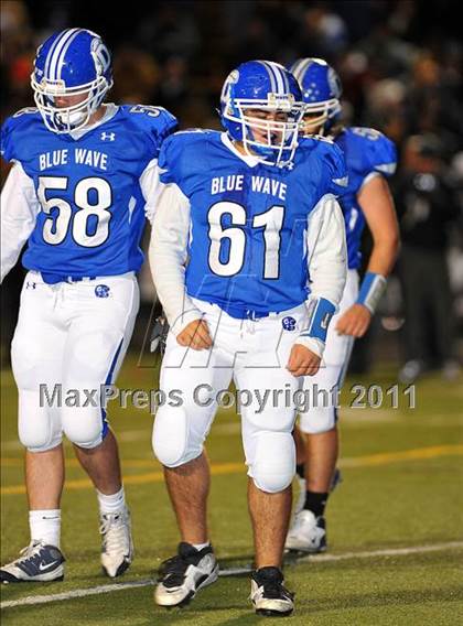 Thumbnail 2 in Darien vs Trumbull (FCIAC Final) photogallery.