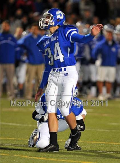 Thumbnail 3 in Darien vs Trumbull (FCIAC Final) photogallery.