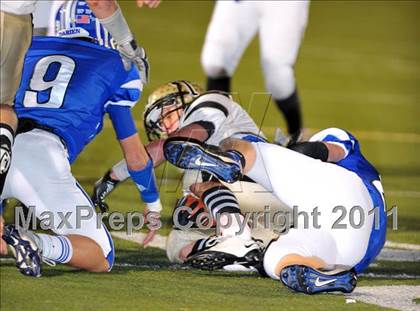 Thumbnail 1 in Darien vs Trumbull (FCIAC Final) photogallery.
