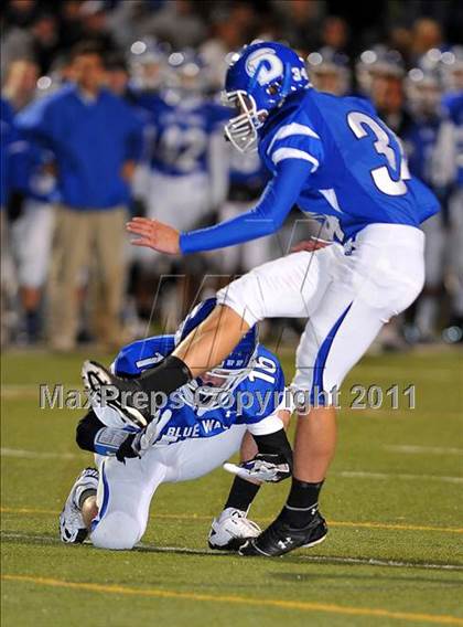 Thumbnail 2 in Darien vs Trumbull (FCIAC Final) photogallery.