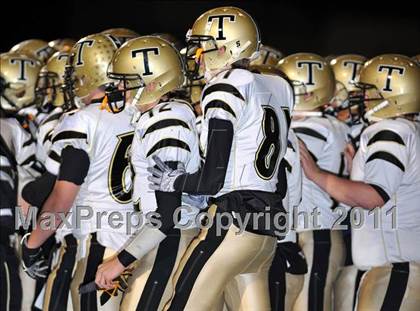 Thumbnail 2 in Darien vs Trumbull (FCIAC Final) photogallery.