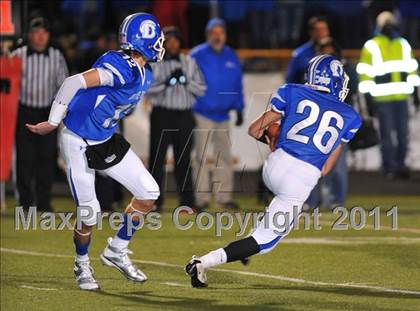 Thumbnail 3 in Darien vs Trumbull (FCIAC Final) photogallery.