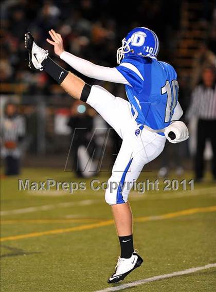 Thumbnail 1 in Darien vs Trumbull (FCIAC Final) photogallery.