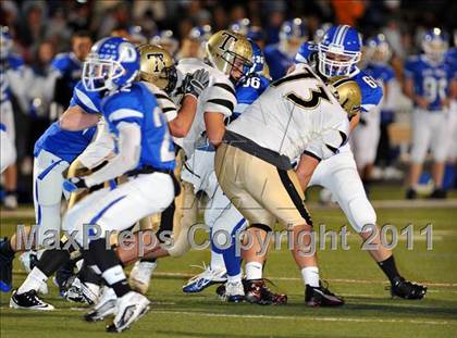 Thumbnail 1 in Darien vs Trumbull (FCIAC Final) photogallery.