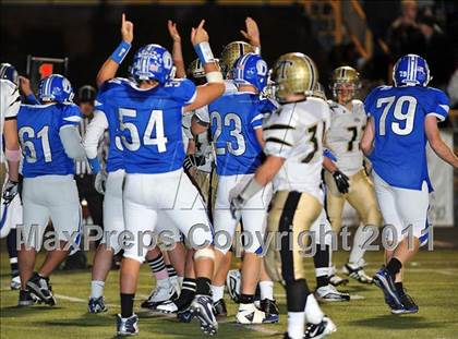 Thumbnail 3 in Darien vs Trumbull (FCIAC Final) photogallery.