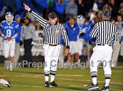 Thumbnail 1 in Darien vs Trumbull (FCIAC Final) photogallery.