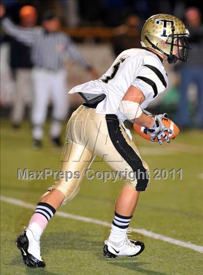 Thumbnail 2 in Darien vs Trumbull (FCIAC Final) photogallery.