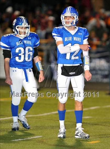 Thumbnail 1 in Darien vs Trumbull (FCIAC Final) photogallery.