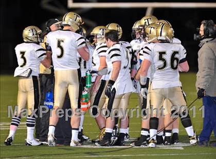 Thumbnail 2 in Darien vs Trumbull (FCIAC Final) photogallery.
