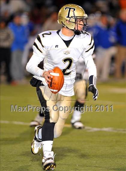 Thumbnail 2 in Darien vs Trumbull (FCIAC Final) photogallery.