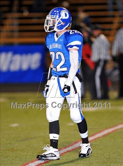 Thumbnail 2 in Darien vs Trumbull (FCIAC Final) photogallery.