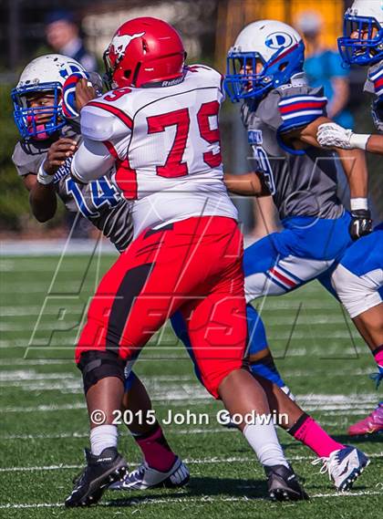 Thumbnail 3 in North Shore vs. Dickinson ( Region 3 6A D1 Quarterfinal) photogallery.