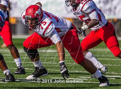 Thumbnail 2 in North Shore vs. Dickinson ( Region 3 6A D1 Quarterfinal) photogallery.