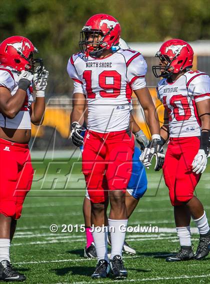 Thumbnail 2 in North Shore vs. Dickinson ( Region 3 6A D1 Quarterfinal) photogallery.