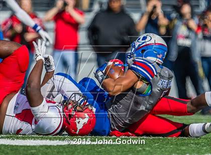 Thumbnail 1 in North Shore vs. Dickinson ( Region 3 6A D1 Quarterfinal) photogallery.