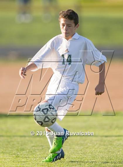 Thumbnail 3 in Damien vs Los Osos photogallery.
