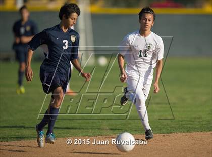 Thumbnail 1 in Damien vs Los Osos photogallery.