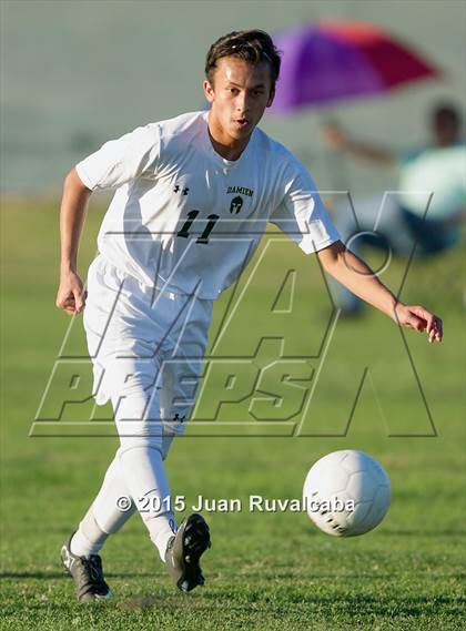 Thumbnail 1 in Damien vs Los Osos photogallery.