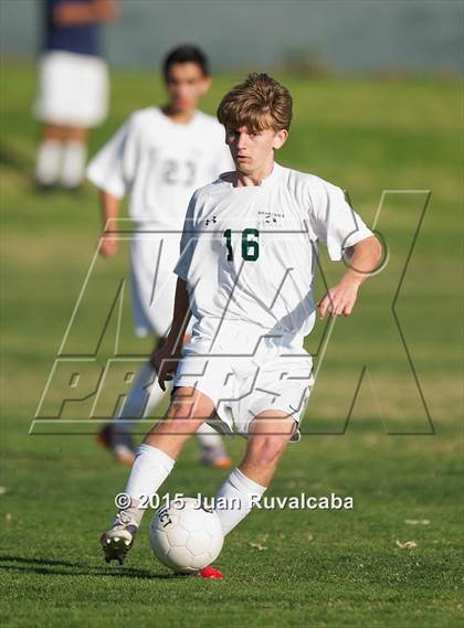 Thumbnail 2 in Damien vs Los Osos photogallery.