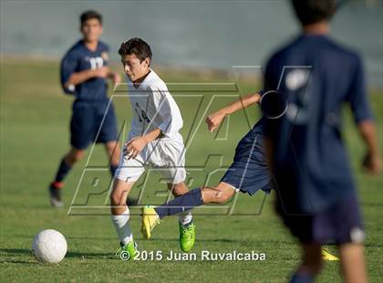Thumbnail 1 in Damien vs Los Osos photogallery.