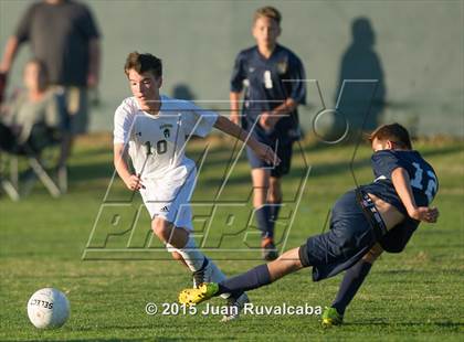 Thumbnail 1 in Damien vs Los Osos photogallery.