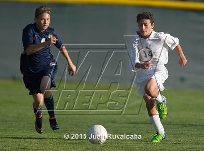Thumbnail 2 in Damien vs Los Osos photogallery.