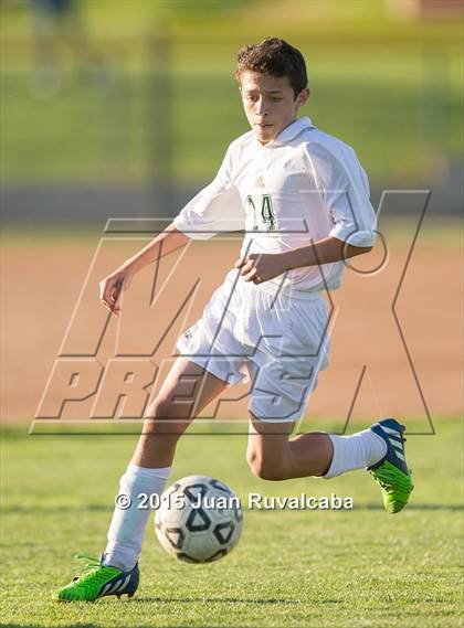 Thumbnail 2 in Damien vs Los Osos photogallery.