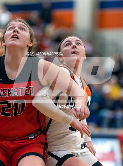 Thumbnail 2 in Nocona vs. Muenster photogallery.