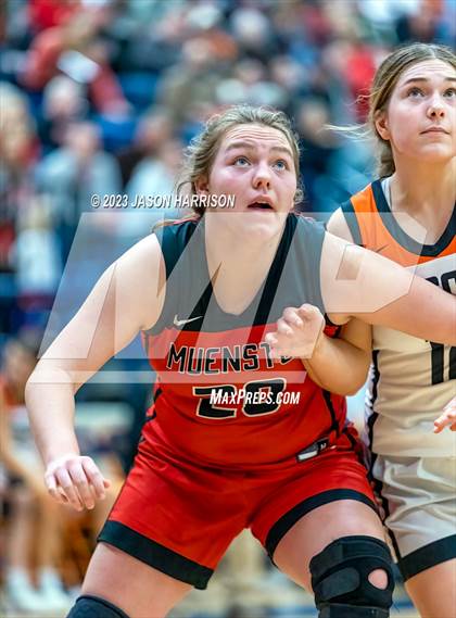 Thumbnail 1 in Nocona vs. Muenster photogallery.