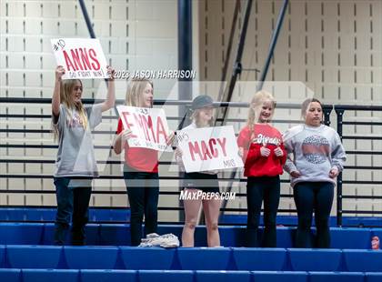 Thumbnail 2 in Nocona vs. Muenster photogallery.